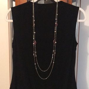 Double chain necklace with ruby red stones
